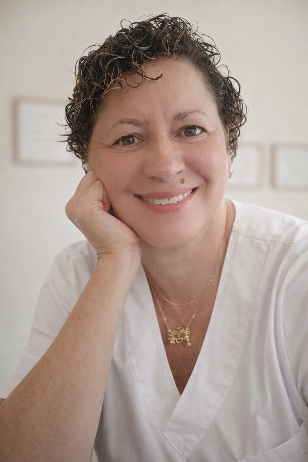 Geiza Gonçalves — Massoterapeuta Clínica e Terapeuta Emocional